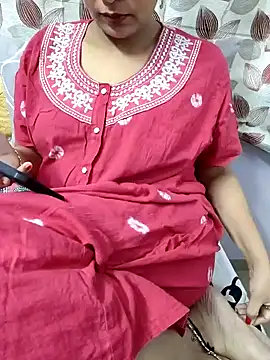 Snapshot of samitasharma chatting on December 25, 1:19 pm samitasharma online show from December 25, 1:19 pm