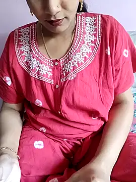 Snapshot of samitasharma chatting on January 4, 4:44 am samitasharma online show from January 4, 4:44 am