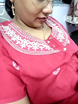 Snapshot of samitasharma chatting on January 5, 3:55 pm samitasharma online show from January 5, 3:55 pm