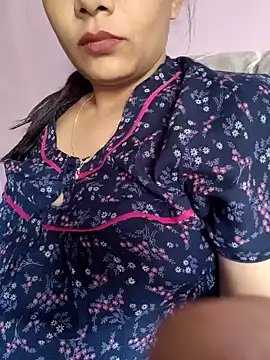Snapshot of samitasharma chatting on January 21, 6:00 am samitasharma online show from January 21, 6:00 am