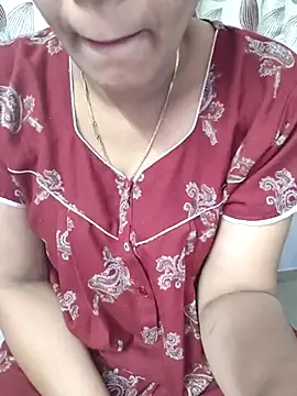Snapshot of samitasharma chatting on February 1, 2:13 pm samitasharma online show from February 1, 2:13 pm
