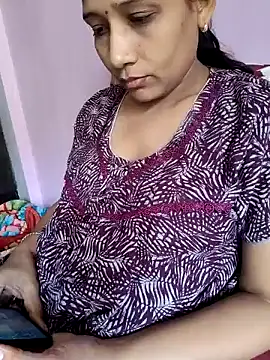Snapshot of samitasharma chatting on February 9, 7:16 am samitasharma online show from February 9, 7:16 am
