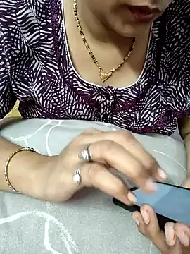 Snapshot of samitasharma chatting on February 28, 3:26 pm samitasharma online show from February 28, 3:26 pm