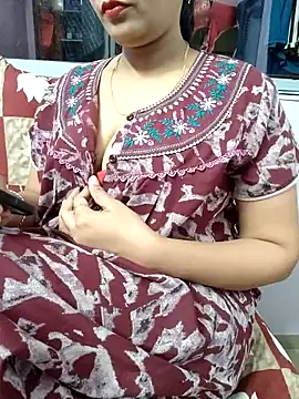 Snapshot of samitasharma chatting on March 8, 4:28 pm samitasharma online show from March 8, 4:28 pm