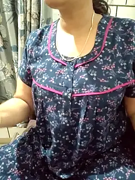 Snapshot of samitasharma chatting on March 10, 2:26 pm samitasharma online show from March 10, 2:26 pm