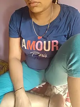 Snapshot of samitasharma chatting on March 15, 3:51 am samitasharma online show from March 15, 3:51 am