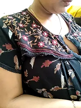 Snapshot of samitasharma chatting on September 14, 5:28 am samitasharma online show from September 14, 5:28 am