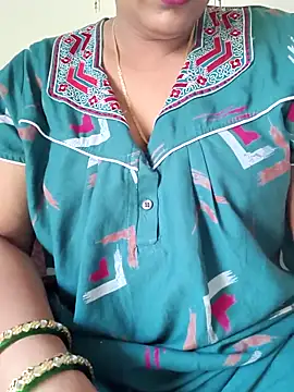 Snapshot of samitasharma chatting on March 14, 5:02 am samitasharma online show from March 14, 5:02 am
