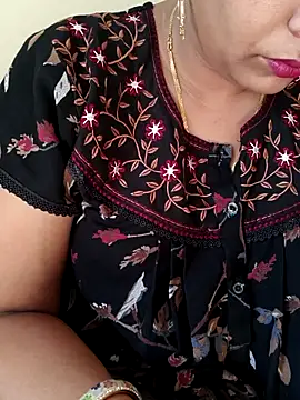 Snapshot of samitasharma chatting on March 25, 3:34 am samitasharma online show from March 25, 3:34 am