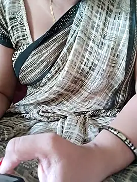 Snapshot of samitasharma chatting on June 3, 5:21 am samitasharma online show from June 3, 5:21 am