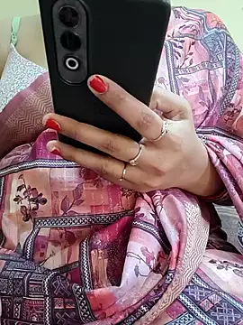 Snapshot of samitasharma chatting on June 5, 6:52 am samitasharma online show from June 5, 6:52 am