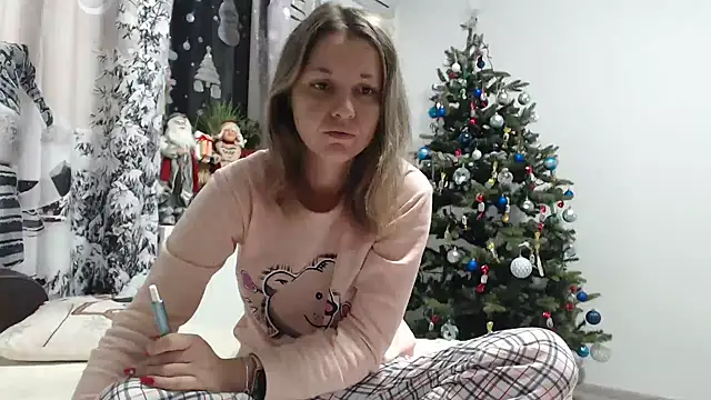 SweetMaddy888 online show from December 29, 4:05 am