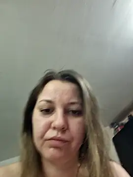 Snapshot of SweetMaddy888 chatting on March 19, 2:21 pm SweetMaddy888 online show from March 19, 2:21 pm