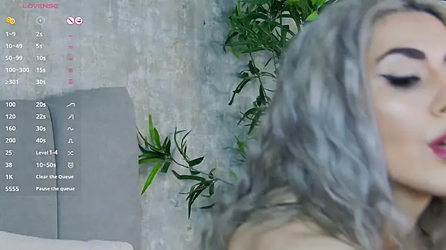 CelineMeyerr online show from January 15, 6:33 am