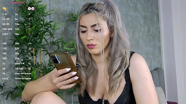 CelineMeyerr online show from January 25, 6:34 am