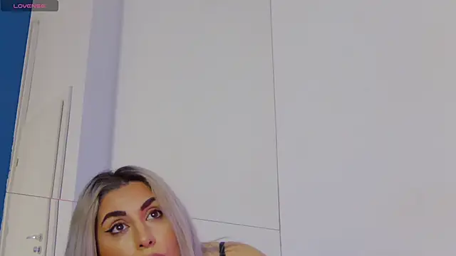 Snapshot of CelineMeyerr chatting on March 12, 6:08 am CelineMeyerr online show from March 12, 6:08 am