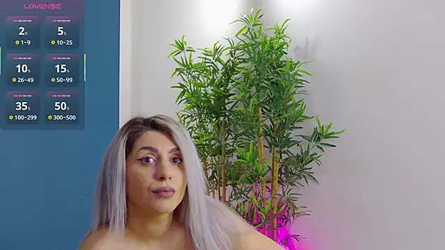 CelineMeyerr online show from May 26, 4:19 am