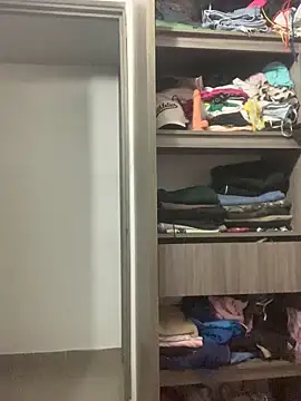 karla nill online show from March 6, 8:05 pm