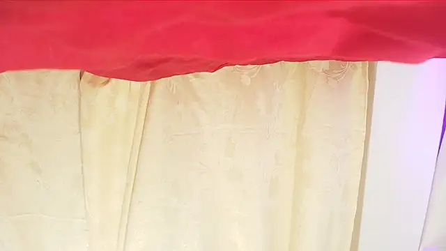  sara london online show from March 3, 11:55 am