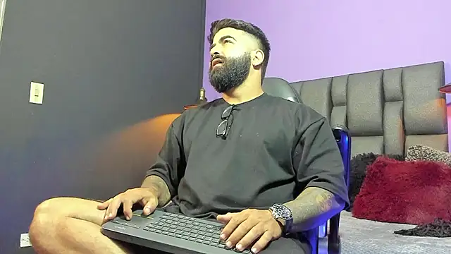 Lyon vach online show from February 1, 9:13 pm