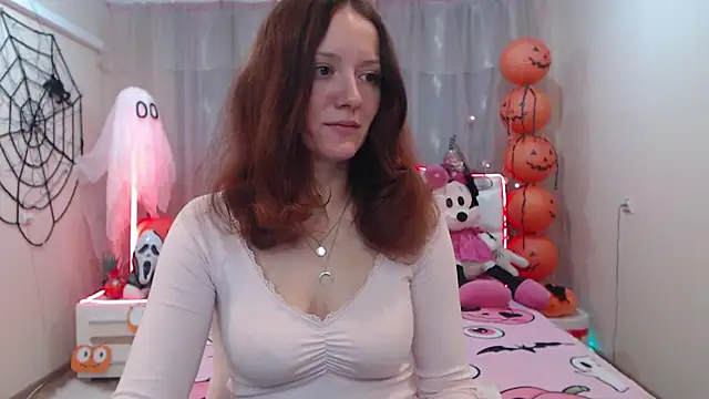 Snapshot of BarbaraStily chatting on October 18, 8:04 am BarbaraStily online show from October 18, 8:04 am