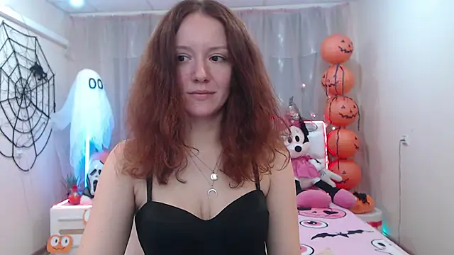 Snapshot of BarbaraStily chatting on October 19, 7:42 am BarbaraStily online show from October 19, 7:42 am