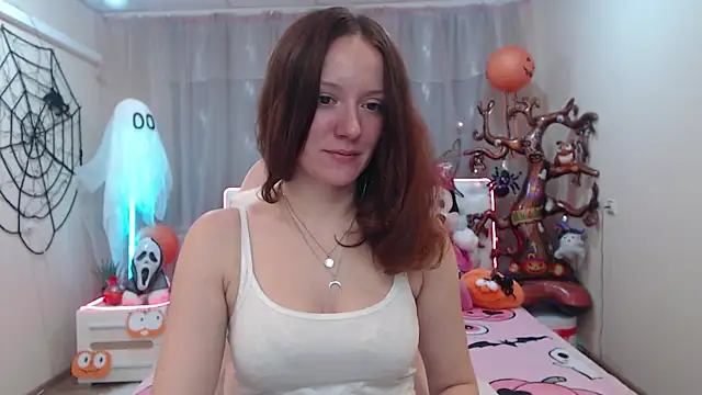 Snapshot of BarbaraStily chatting on October 24, 7:49 am BarbaraStily online show from October 24, 7:49 am