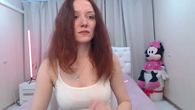 Snapshot of BarbaraStily chatting on April 25, 6:49 am BarbaraStily online show from April 25, 6:49 am