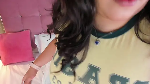 ArticaBelle online show from October 12, 4:44 am