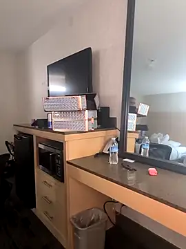 Snapshot of JusticeXXX68 chatting on October 11, 1:53 pm JusticeXXX68 online show from October 11, 1:53 pm