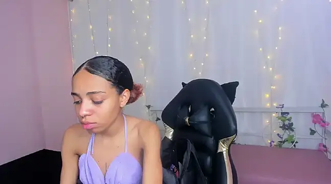 Snapshot of Abigail_Wilson_ chatting on January 28, 7:42 pm Abigail Wilson online show from January 28, 7:42 pm