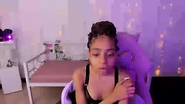 Snapshot of Abigail_Wilson_ chatting on February 17, 8:04 pm Abigail Wilson online show from February 17, 8:04 pm