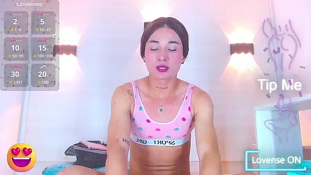 Snapshot of Molly_Spears chatting on February 27, 2:43 pm Molly Spears online show from February 27, 2:43 pm