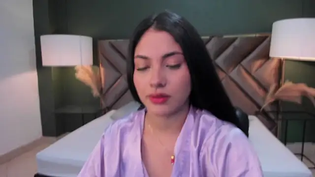 Mia Elowen online show from March 21, 8:29 pm