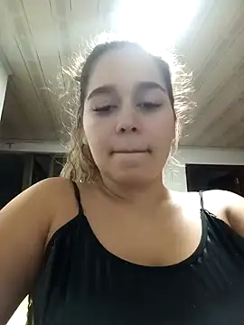 LaurenWelly  online show from January 14, 4:15 am