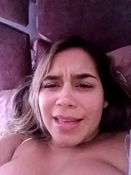 LaurenWelly  online show from January 16, 3:34 am
