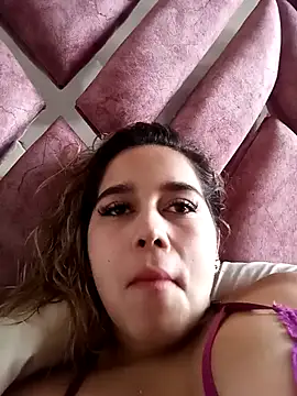 LaurenWelly  online show from January 27, 9:33 pm