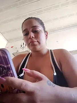 Snapshot of LaurenWelly_ chatting on October 17, 8:11 pm LaurenWelly online show from October 17, 8:11 pm