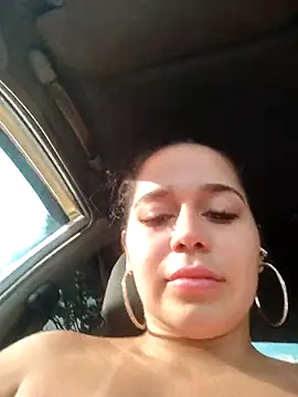 Snapshot of LaurenWelly_ chatting on October 18, 9:04 pm LaurenWelly online show from October 18, 9:04 pm