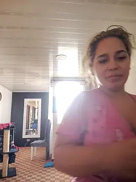 Snapshot of LaurenWelly_ chatting on November 7, 9:15 pm LaurenWelly online show from November 7, 9:15 pm