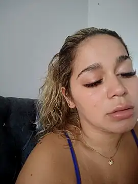 Snapshot of LaurenWelly_ chatting on November 9, 5:55 pm LaurenWelly online show from November 9, 5:55 pm