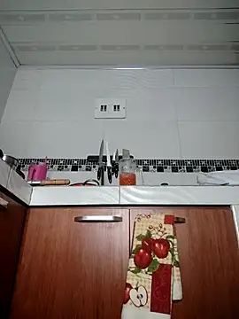 Snapshot of LaurenWelly_ chatting on November 18, 12:38 am LaurenWelly online show from November 18, 12:38 am