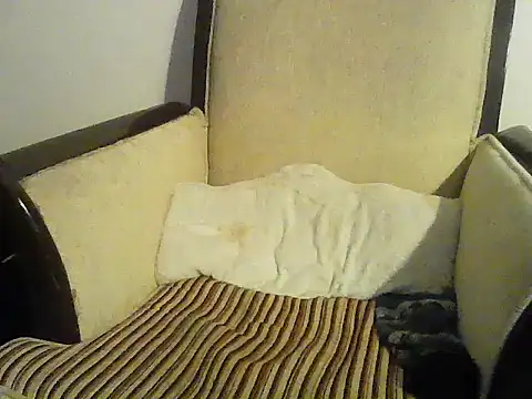 Snapshot of kallaviz chatting on March 15, 4:07 am kallaviz online show from March 15, 4:07 am