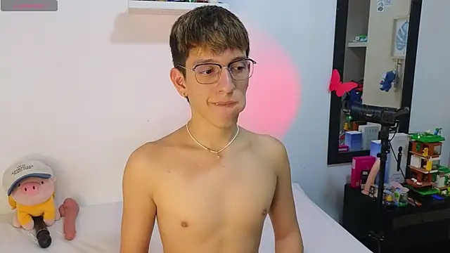 milky  boy  online show from June 6, 12:38 am