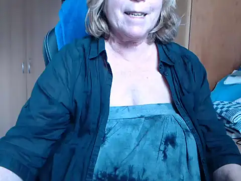 Snapshot of _sunshine__ chatting on March 11, 7:47 am sunshine online show from March 11, 7:47 am