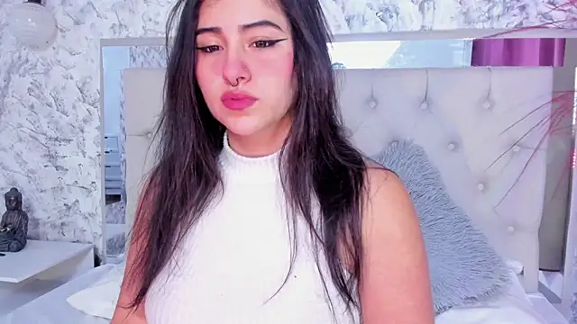 Snapshot of Megan_rossee chatting on October 11, 11:20 am Megan rossee online show from October 11, 11:20 am