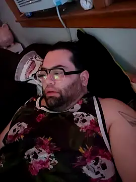 Snapshot of goldycox chatting on March 23, 2:48 am goldycox online show from March 23, 2:48 am