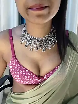 Snapshot of Rinika_67 chatting on June 2, 3:03 pm Rinika 67 online show from June 2, 3:03 pm