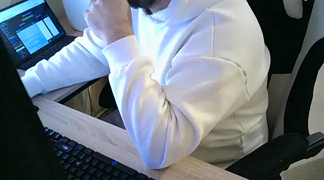 zebymasry online show from December 30, 5:26 am