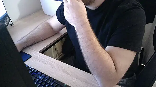 zebymasry online show from January 3, 8:22 pm